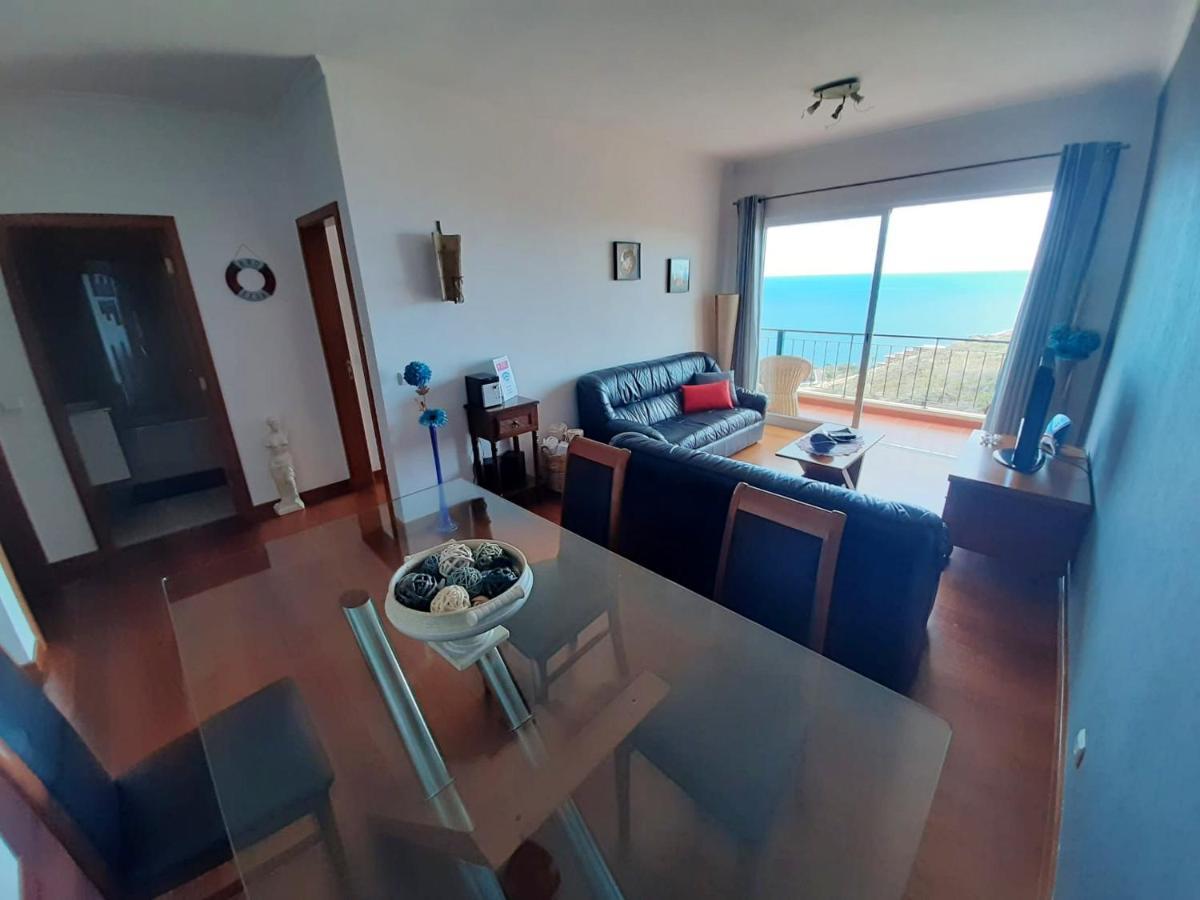 2 Bedrooms Appartement At Canico 200 M Away From The Beach With Sea View Furnished Balcony And Wifi Bagian luar foto